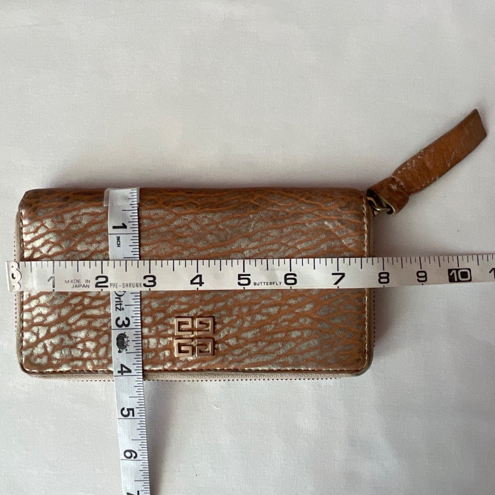 Givenchy ST1029 Zip Around Tan-Silver Leather Wallet Logo - Picture 3 of 16